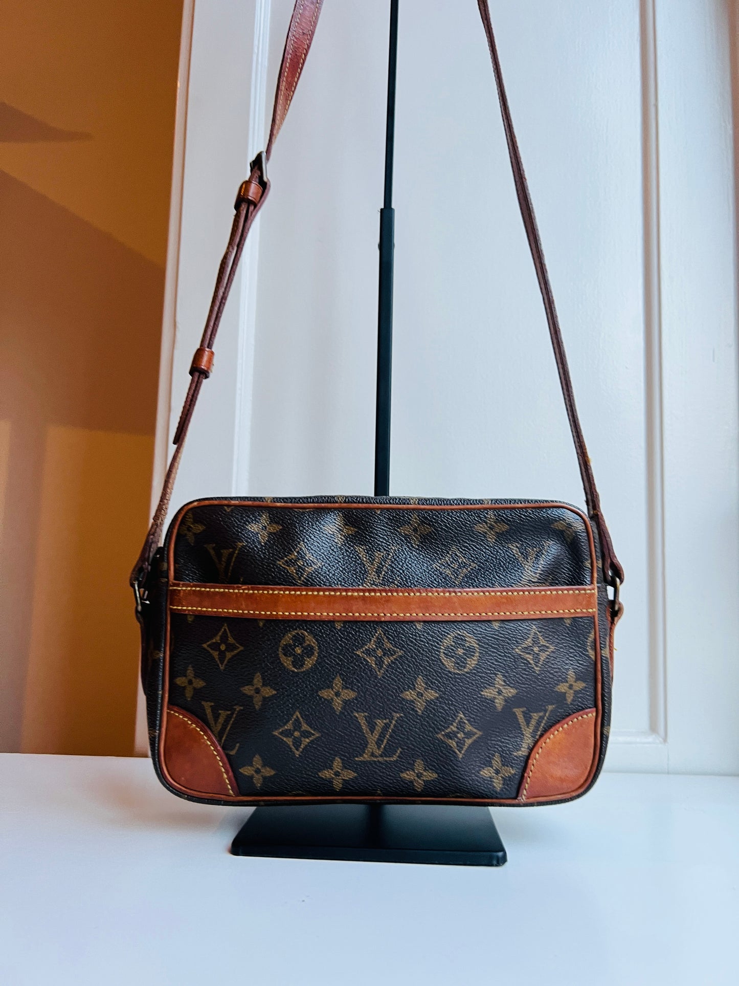 Louis Vuitton Trocadéro 27 Monogram