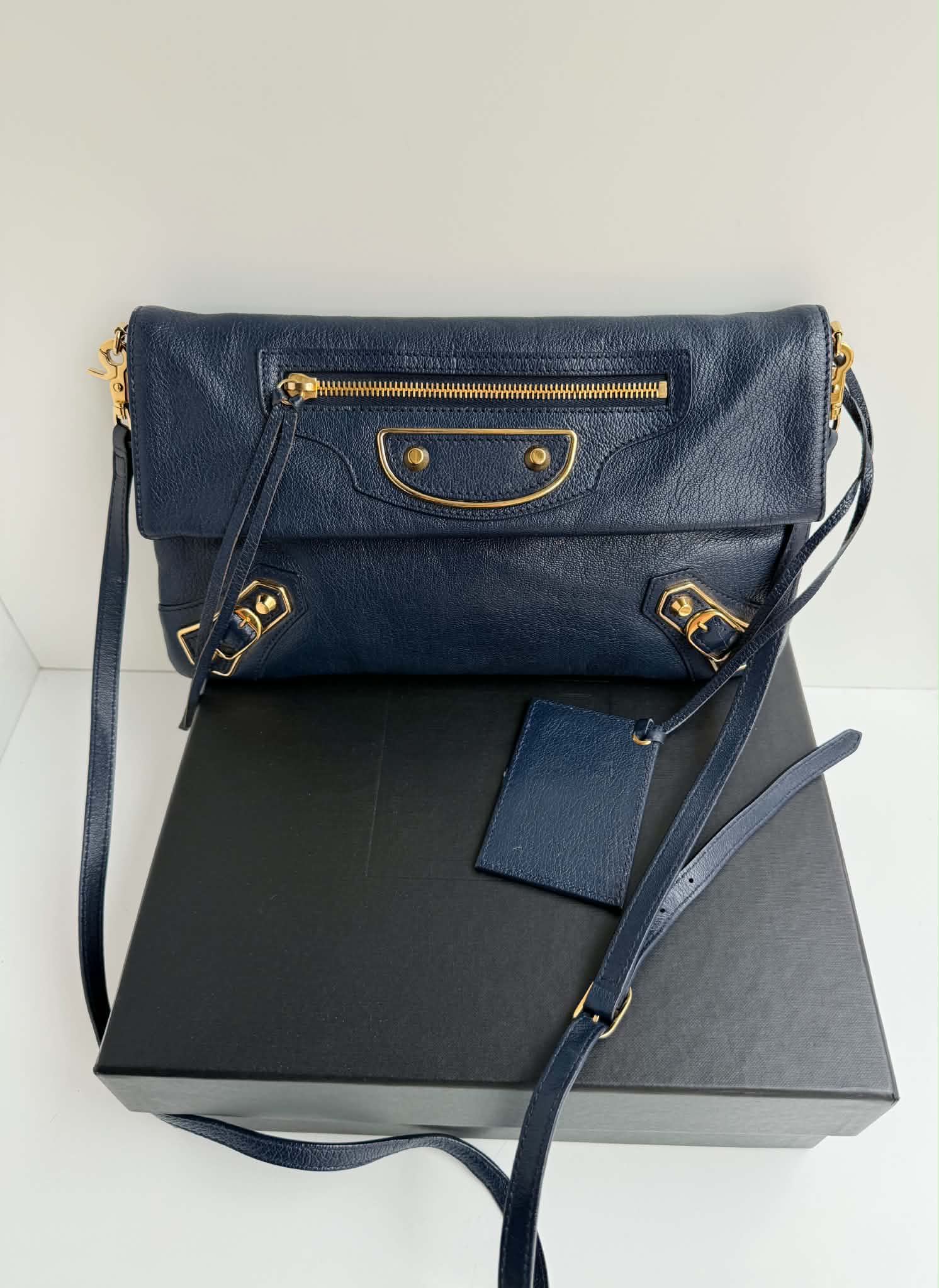 Edge Envelope Clutch Crossbody