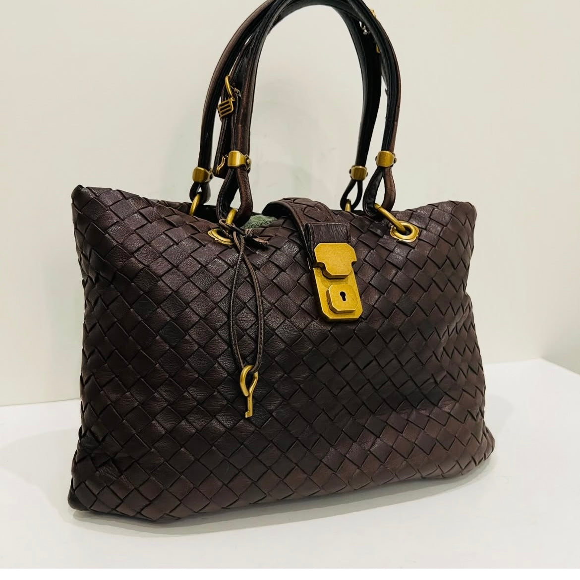 Bottega Veneta Capri Small
