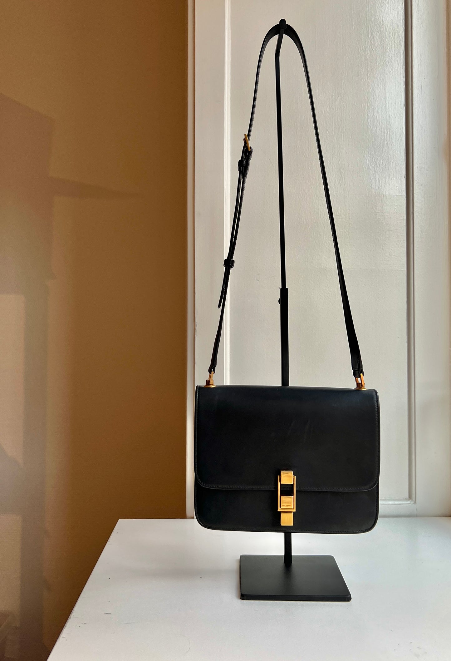 Saint Laurent Carre