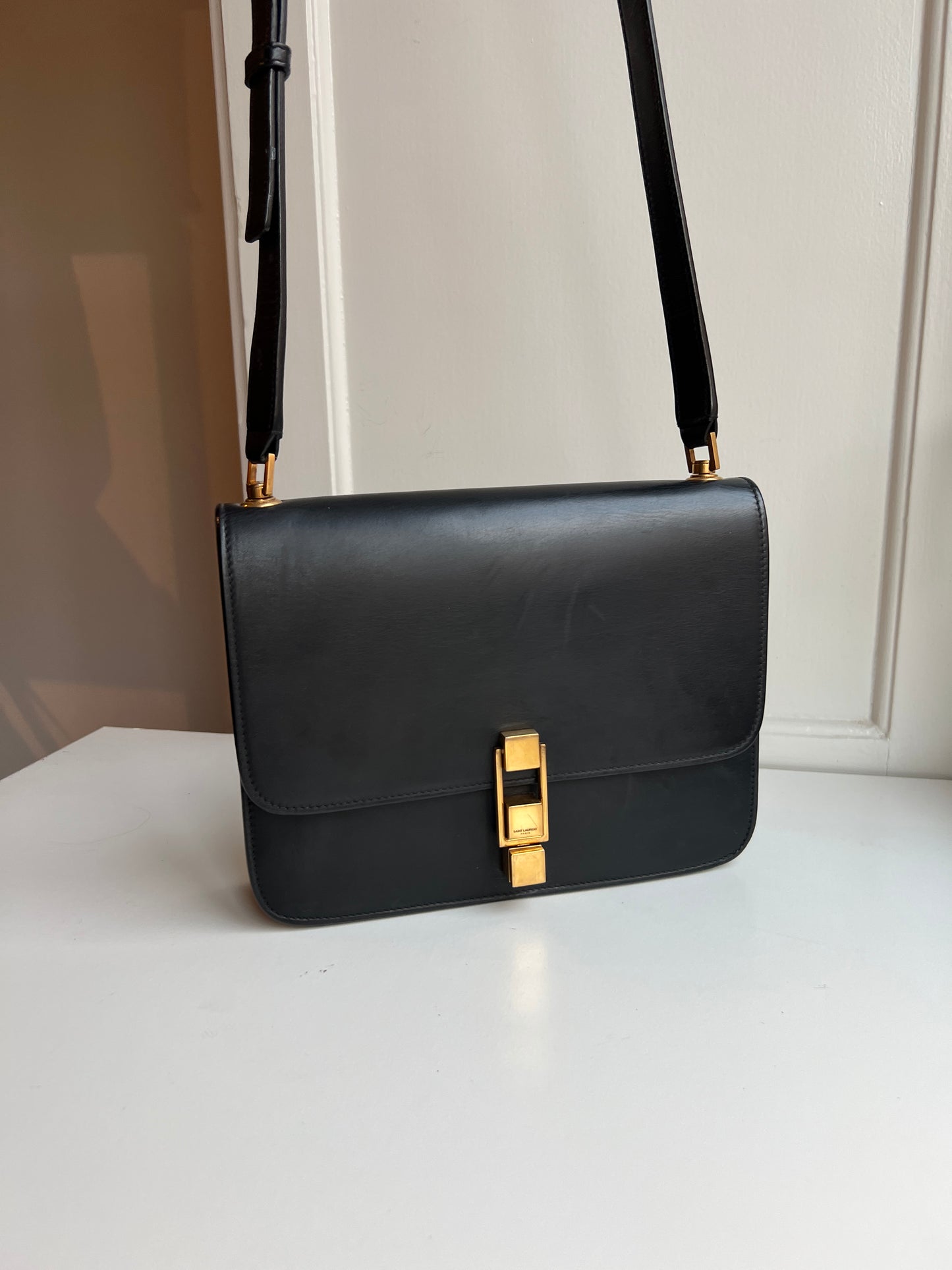 Saint Laurent Carre
