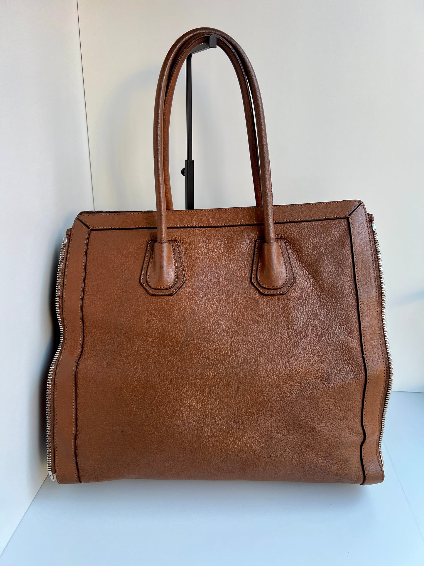 Givenchy Antigona Tote Bag